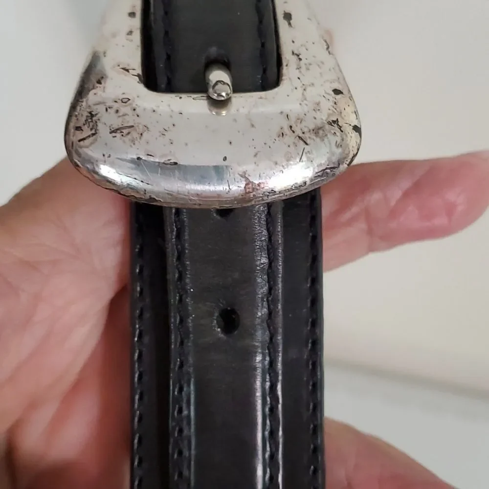 Black leather belt,‎ size 39